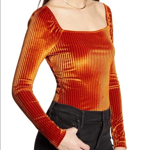 NWT All‎ In Favor Orange Ribbed Velvet Bow Back Top - Picture 4 of 10